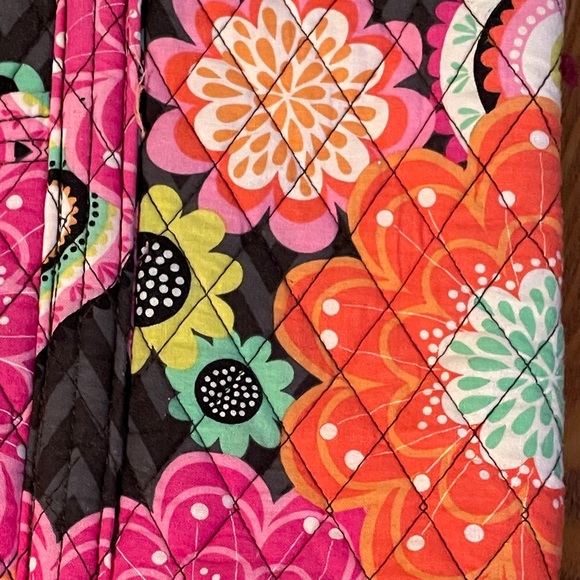 Vera Bradley Ziggy Zinnia Tote Bag Quilted Floral Shoulder Bag Black Multicolor - Picture 6 of 16